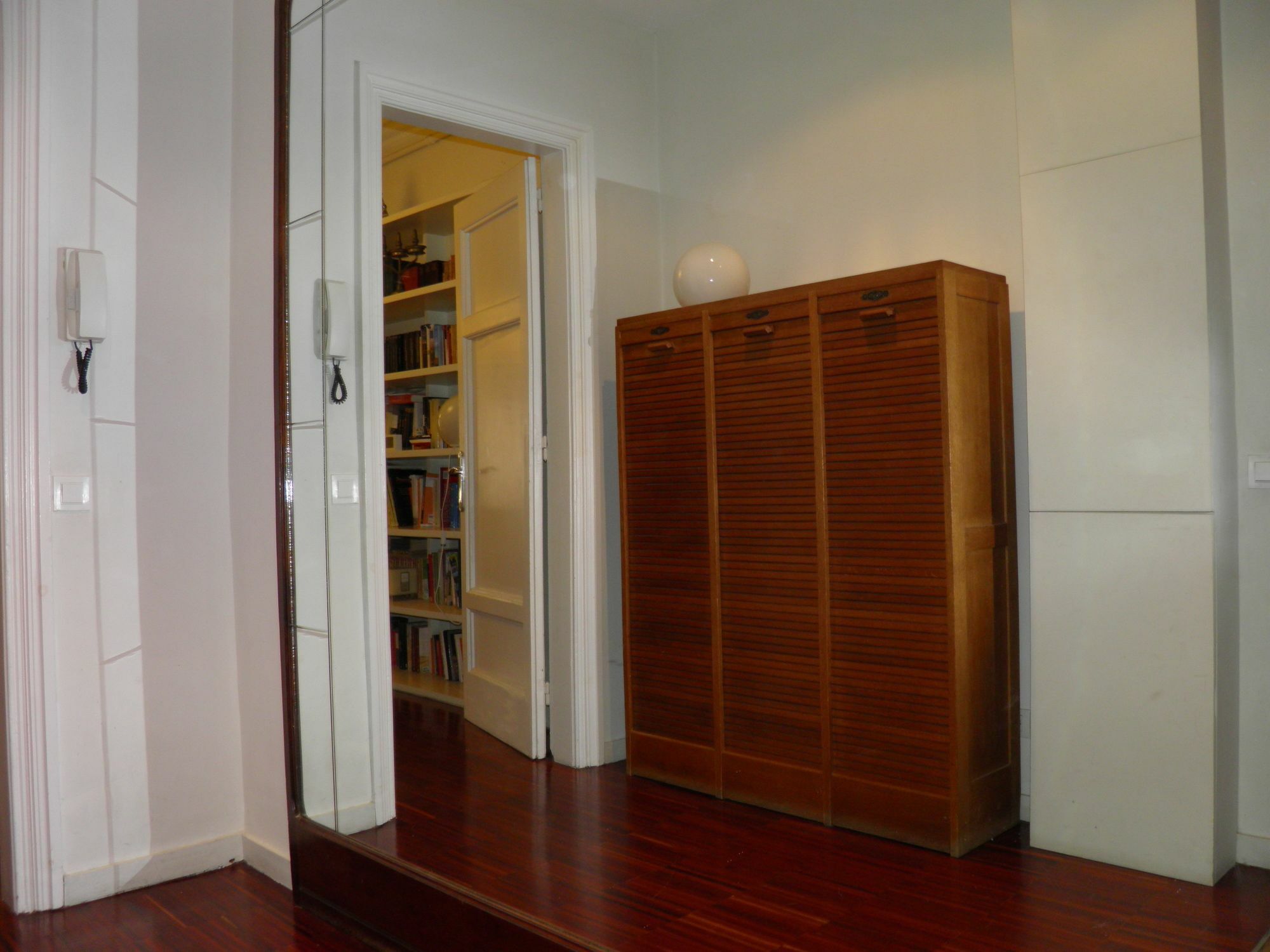 Suitur Courtyard Apartment Barcelona Zewnętrze zdjęcie